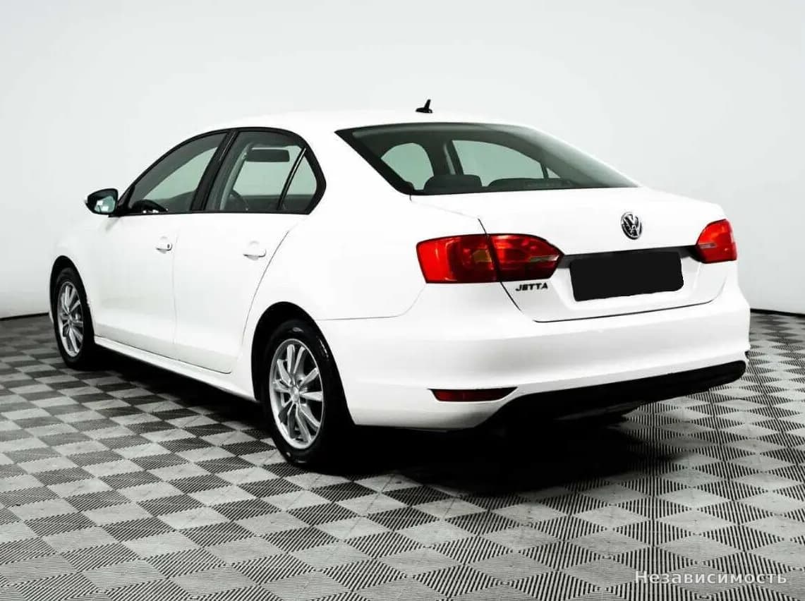 Volkswagen Jetta 2012 с пробегом — фото 7