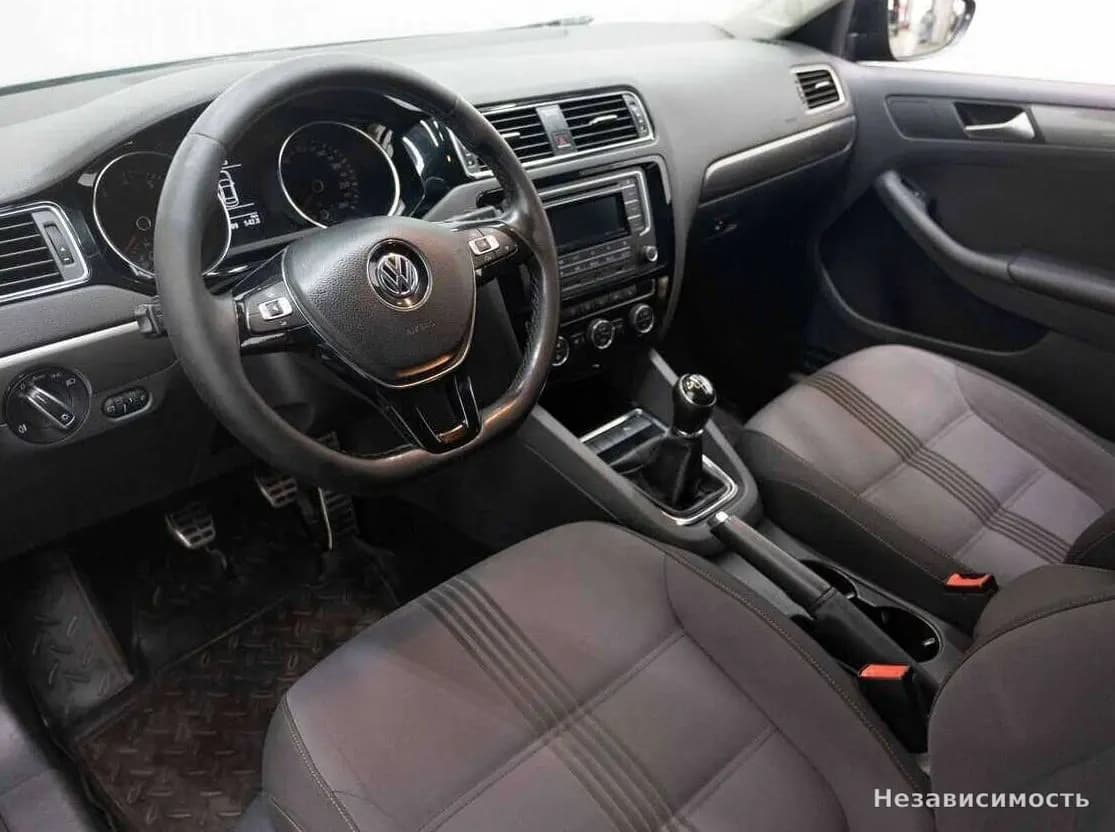 Volkswagen Jetta 2016 с пробегом — фото 7