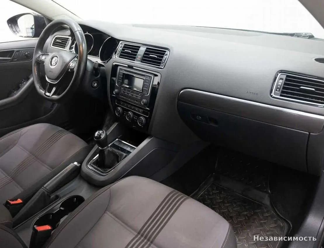 Volkswagen Jetta 2016 с пробегом — фото 10