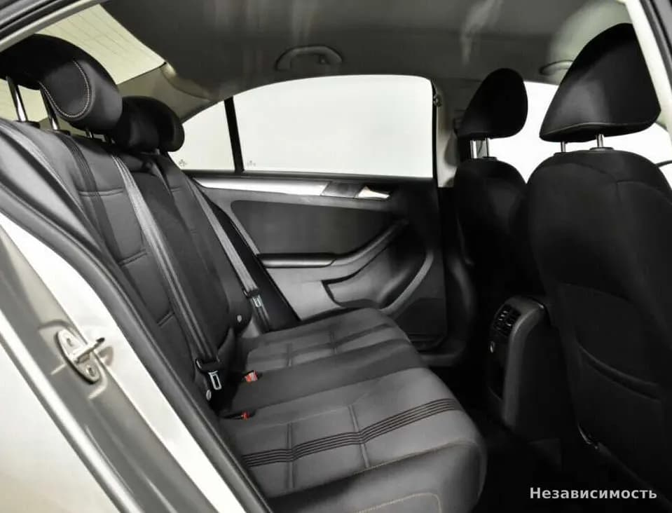 Volkswagen Jetta 2016 с пробегом — фото 10