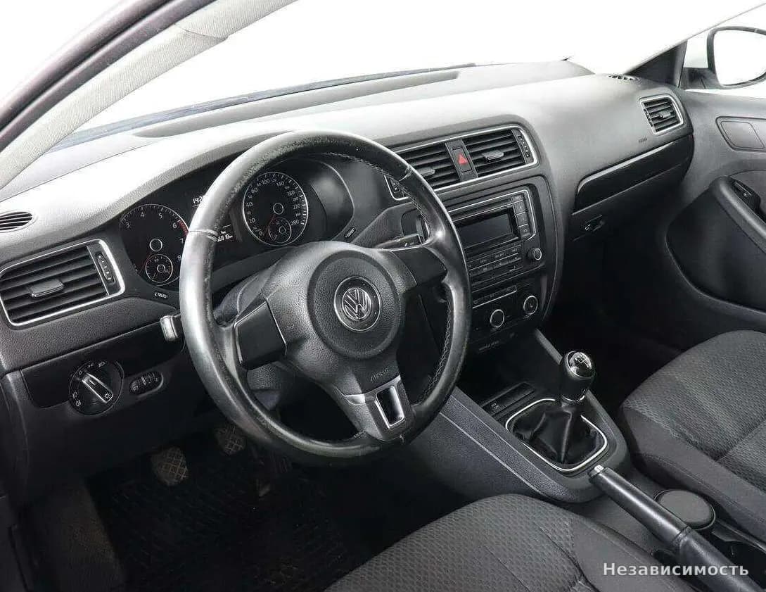 Volkswagen Jetta 2013 с пробегом — фото 9