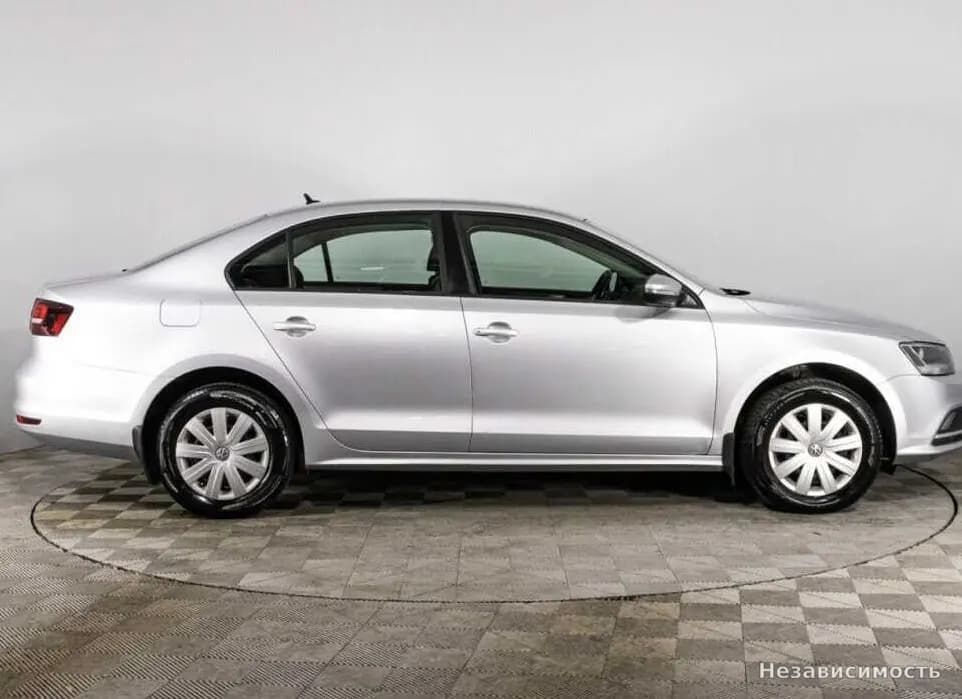 Volkswagen Jetta 2016 с пробегом — фото 4