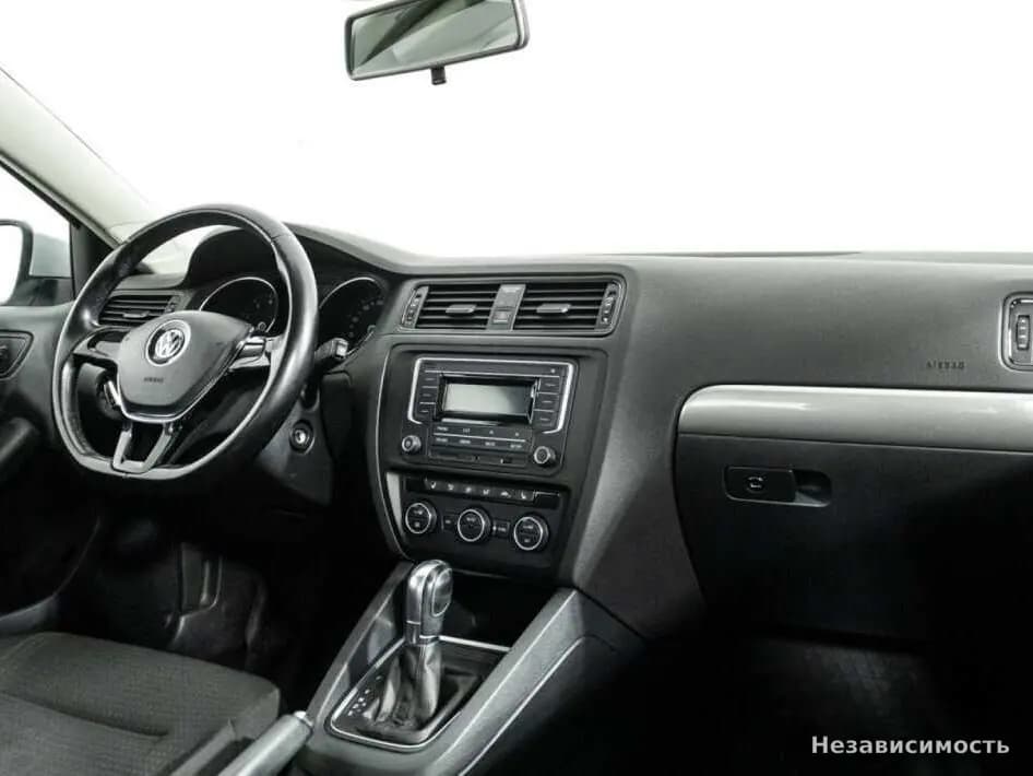 Volkswagen Jetta 2016 с пробегом — фото 9