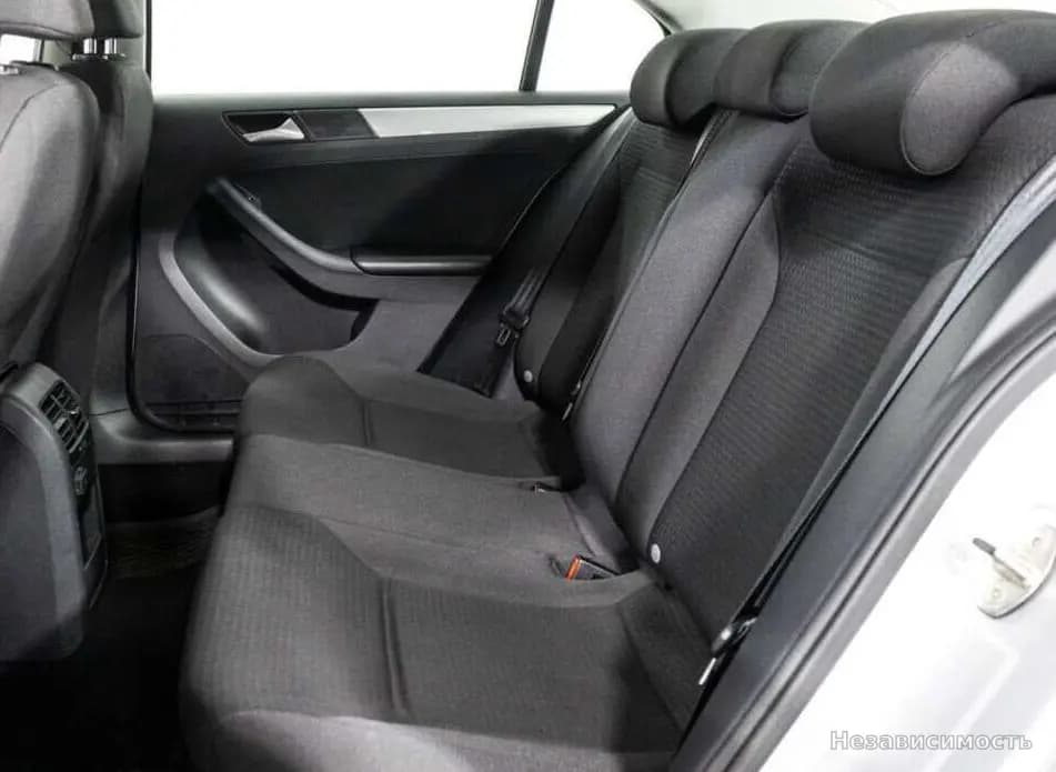 Volkswagen Jetta 2016 с пробегом — фото 10