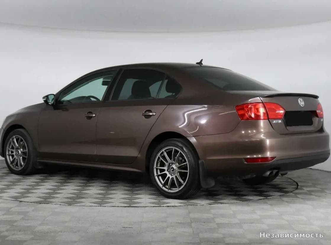 Volkswagen Jetta 2014 с пробегом — фото 4