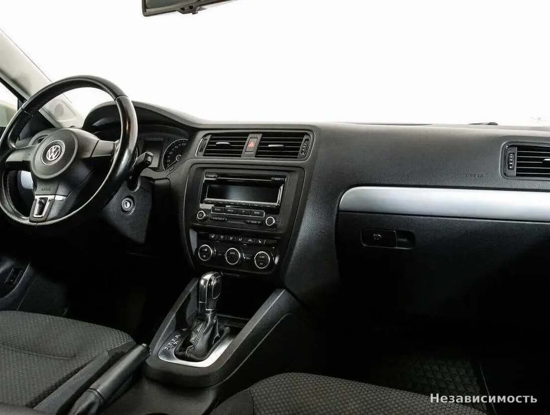 Volkswagen Jetta 2012 с пробегом — фото 7