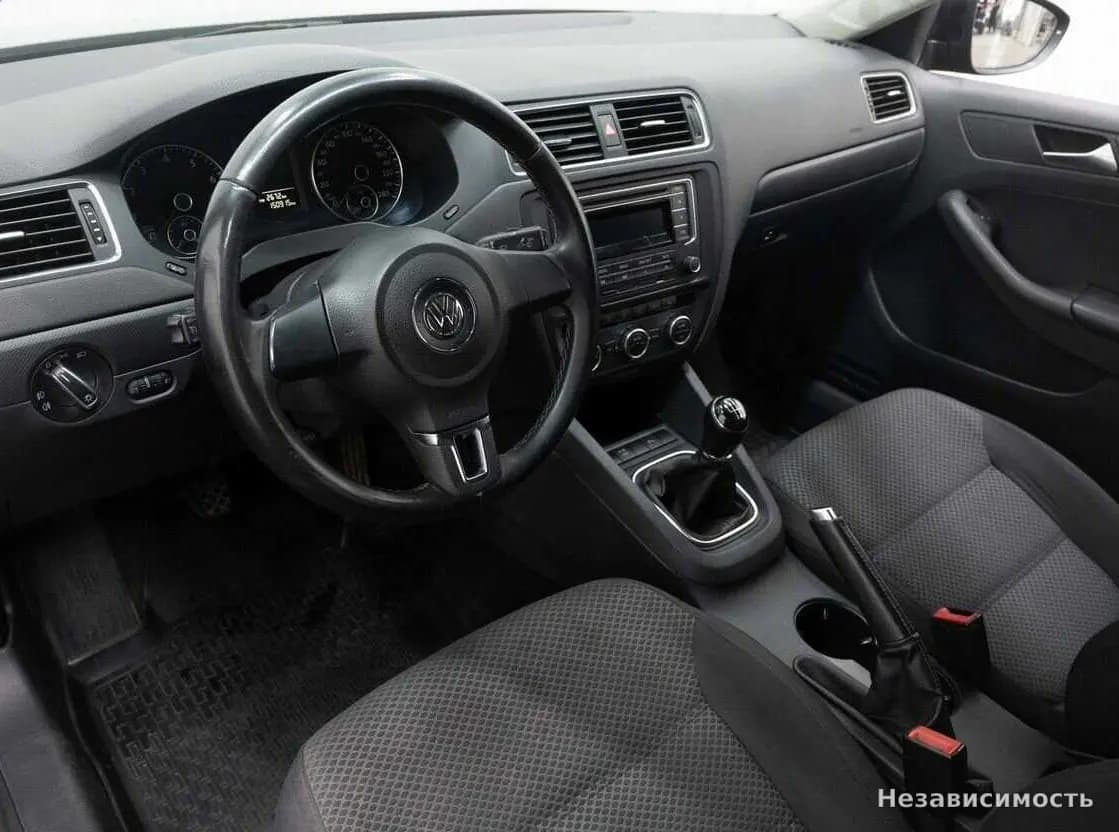 Volkswagen Jetta 2014 с пробегом — фото 9