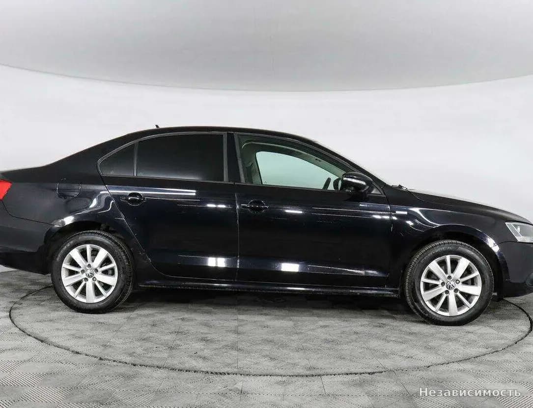 Volkswagen Jetta 2013 с пробегом — фото 4