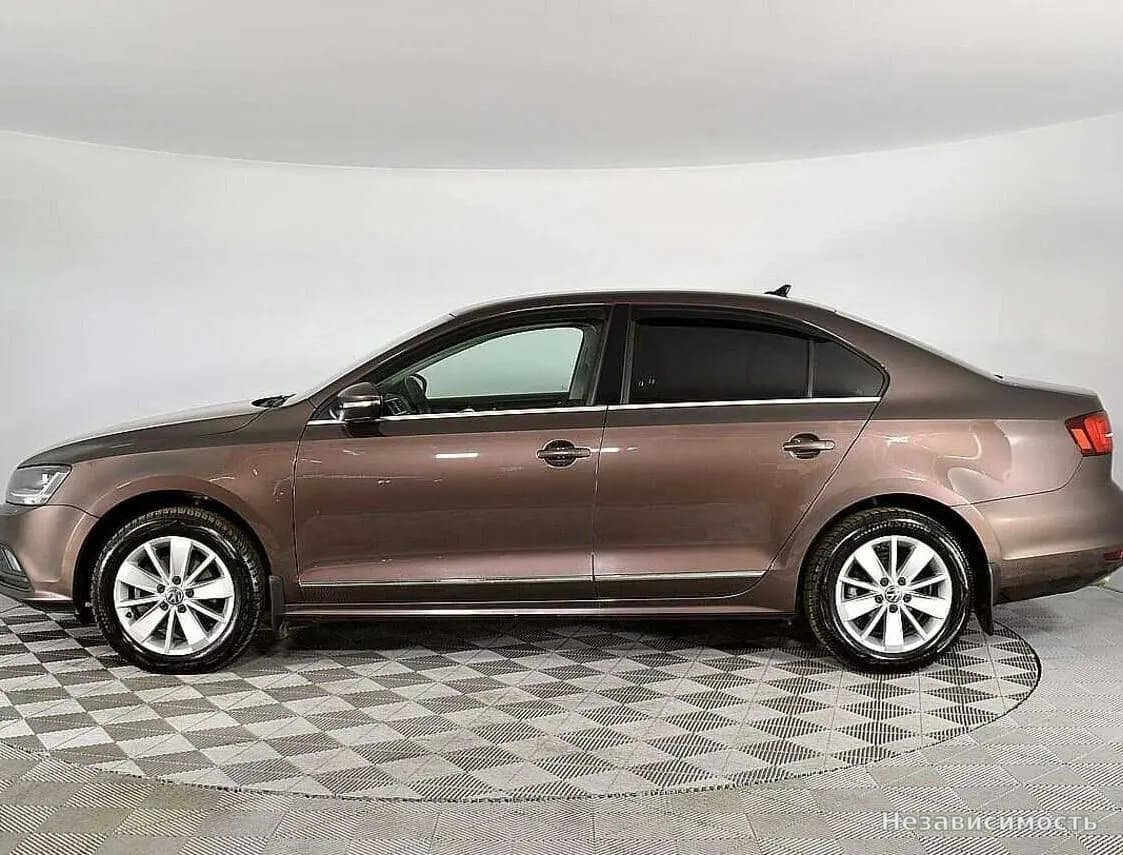 Volkswagen Jetta 2017 с пробегом — фото 5