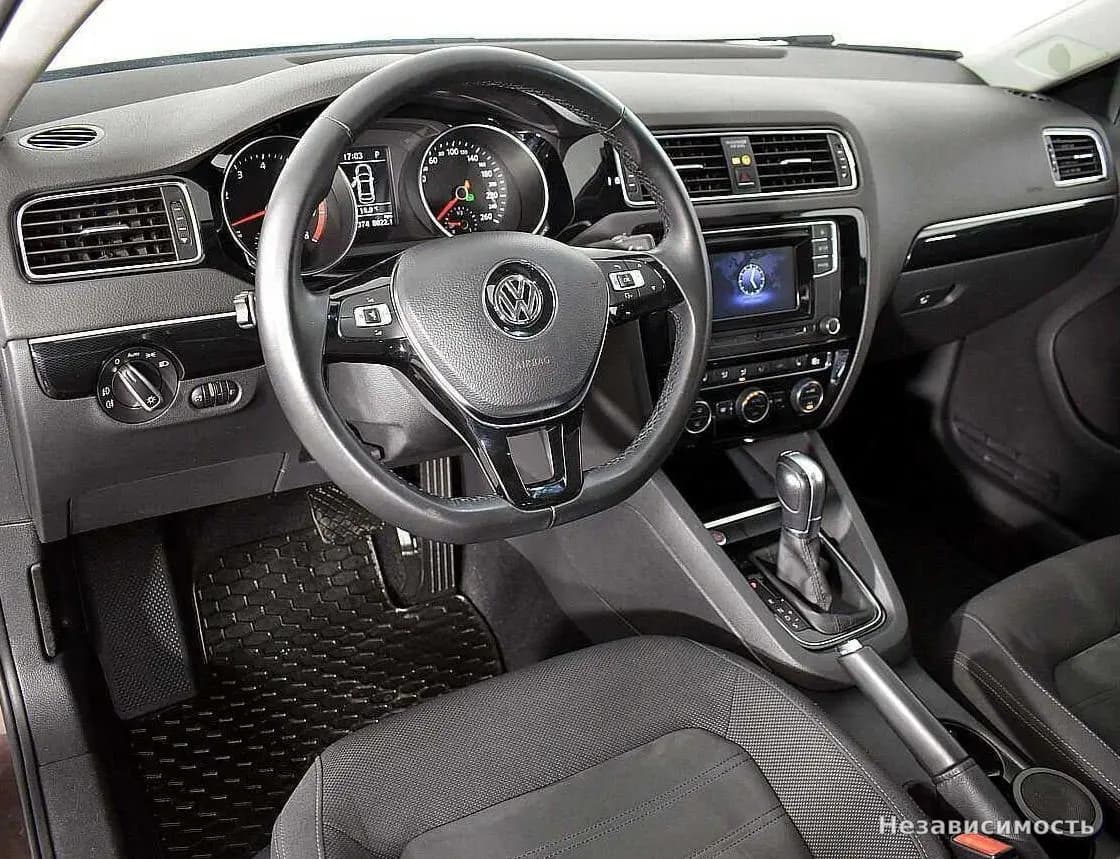 Volkswagen Jetta 2017 с пробегом — фото 6