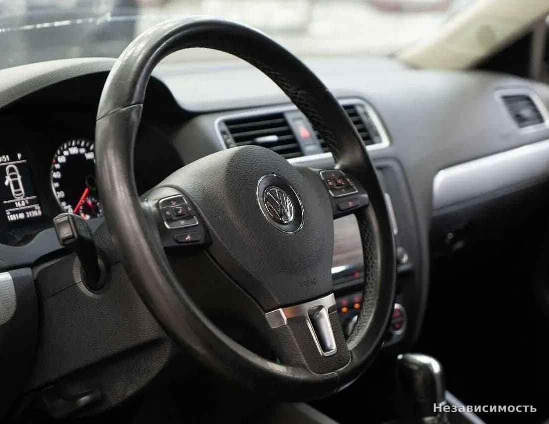 Volkswagen Jetta 2013 с пробегом — фото 5