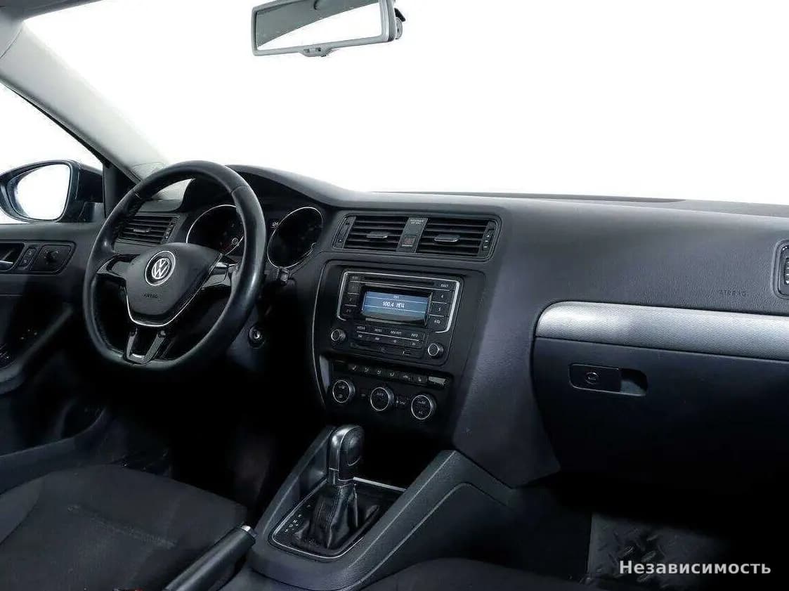 Volkswagen Jetta 2015 с пробегом — фото 9