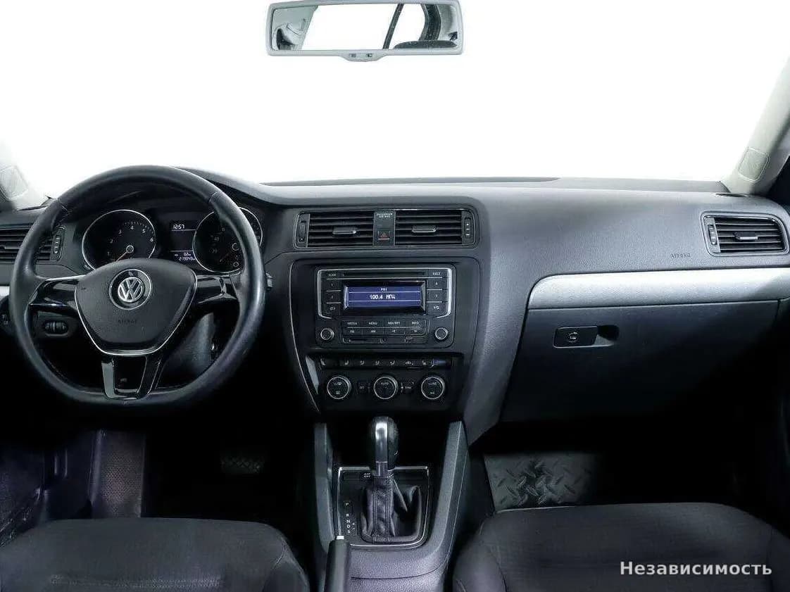 Volkswagen Jetta 2015 с пробегом — фото 10