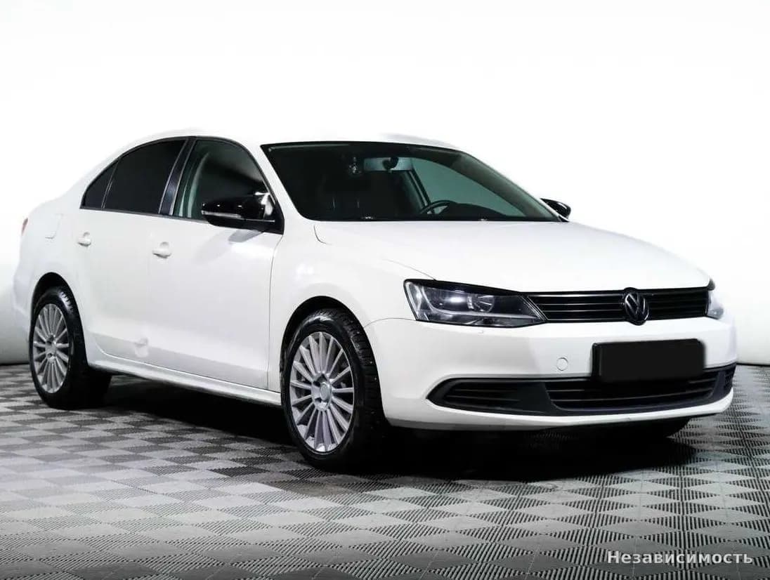Volkswagen Jetta 2013 с пробегом — фото 3