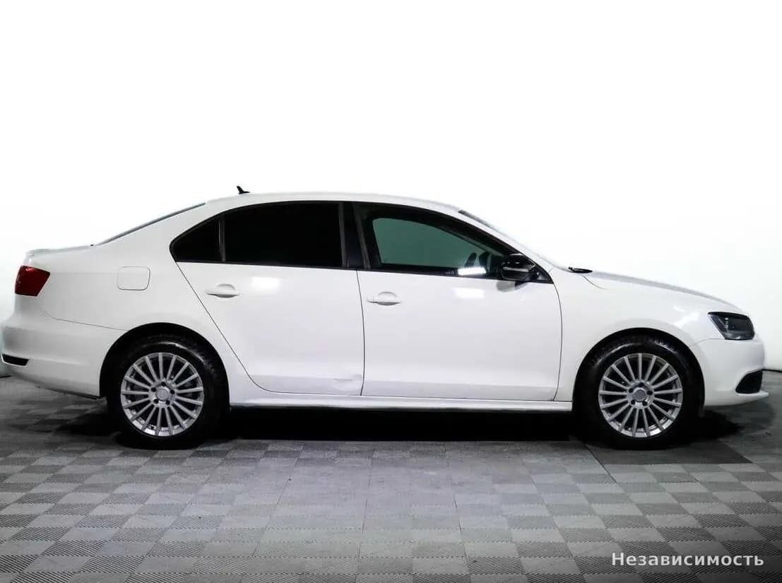 Volkswagen Jetta 2013 с пробегом — фото 4