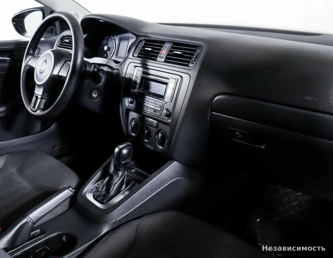 Volkswagen Jetta 2013 с пробегом — фото 6