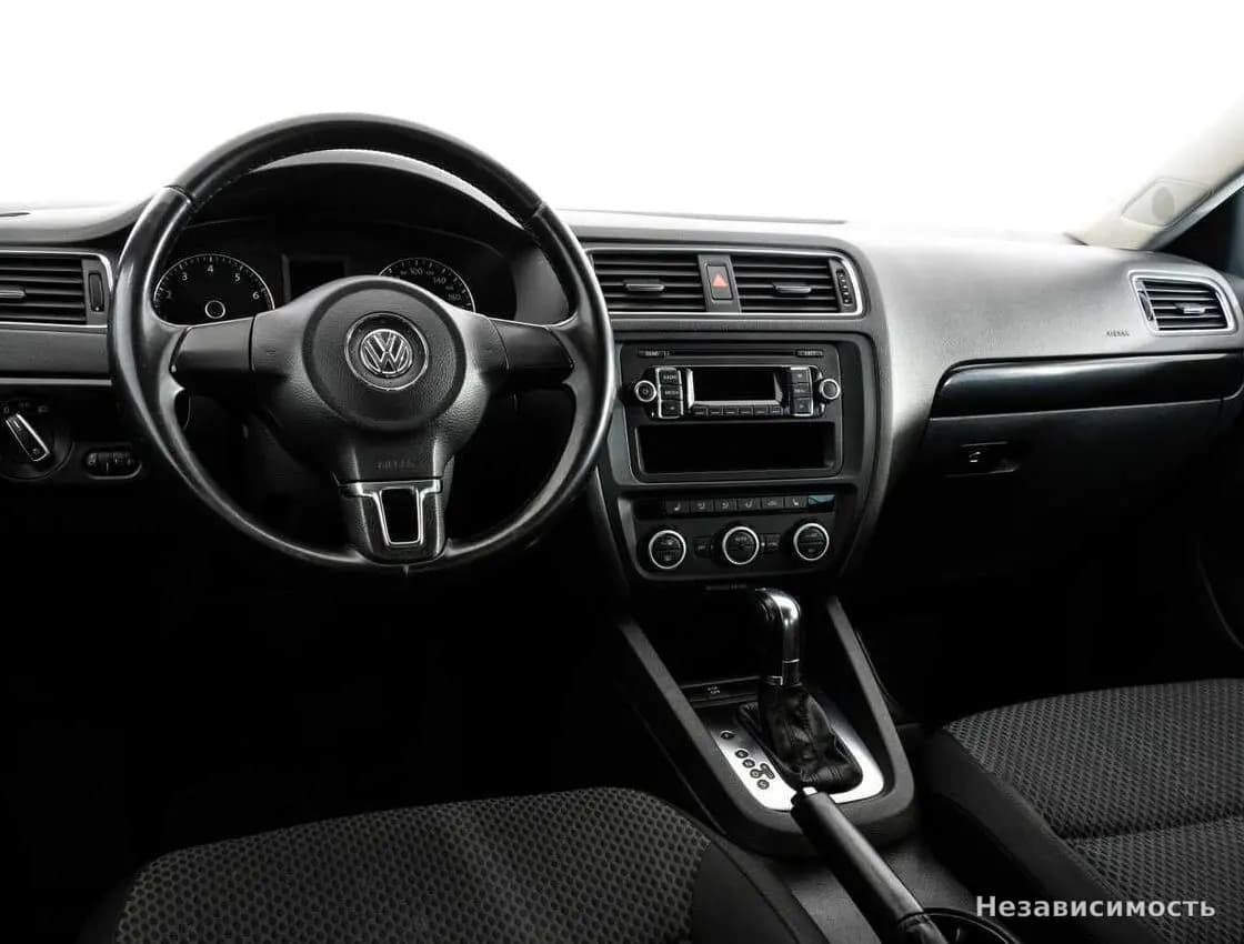 Volkswagen Jetta 2012 с пробегом — фото 9