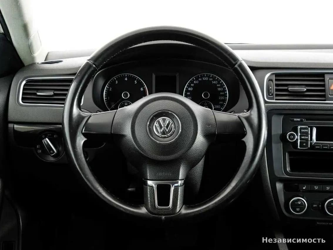 Volkswagen Jetta 2012 с пробегом — фото 10