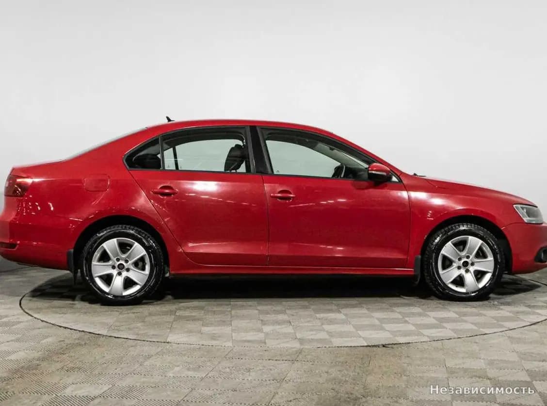 Volkswagen Jetta 2012 с пробегом — фото 4