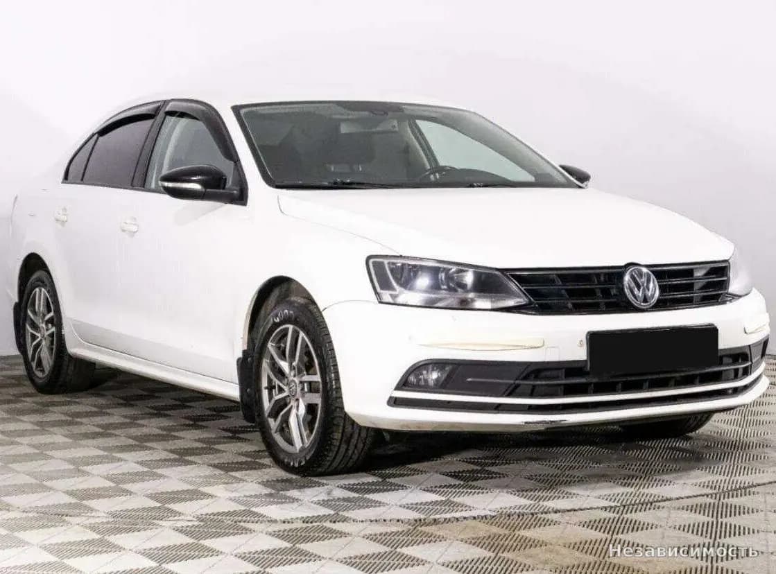 Volkswagen Jetta 2015 с пробегом — фото 3