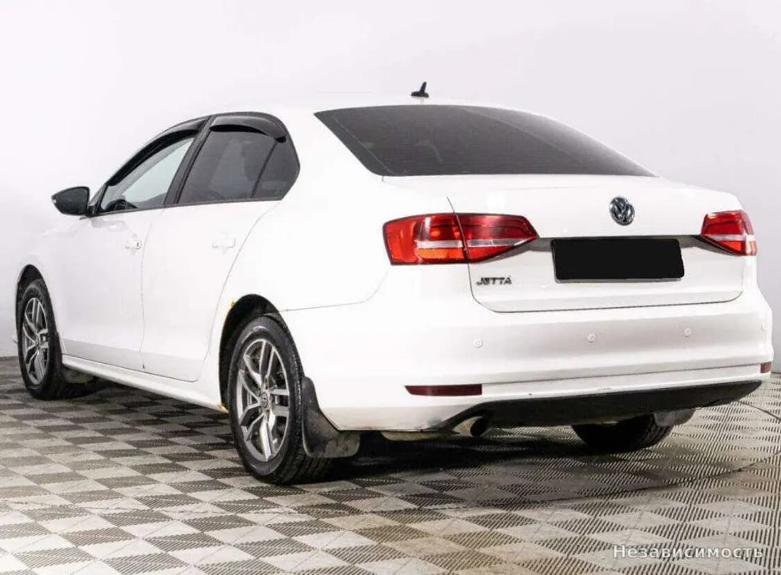 Volkswagen Jetta 2015 с пробегом — фото 7