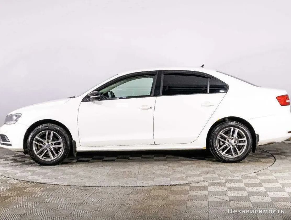 Volkswagen Jetta 2015 с пробегом — фото 8