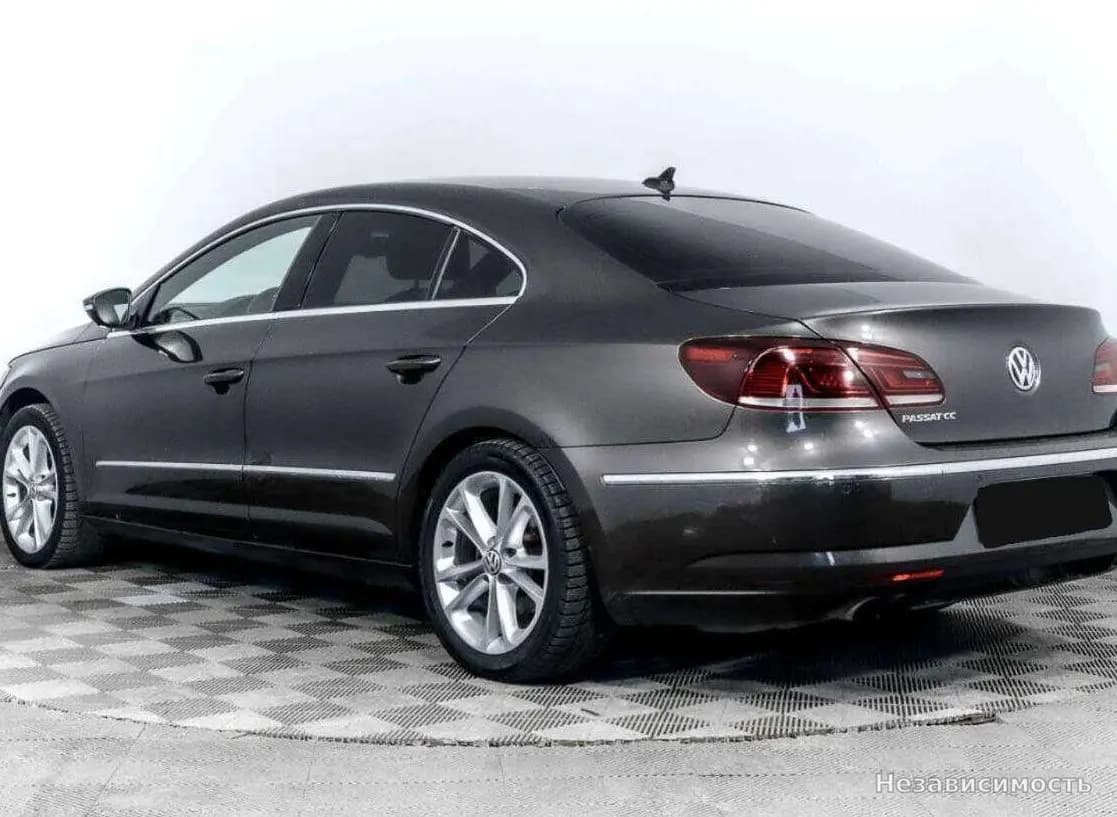 Volkswagen Passat CC 2012 с пробегом — фото 6