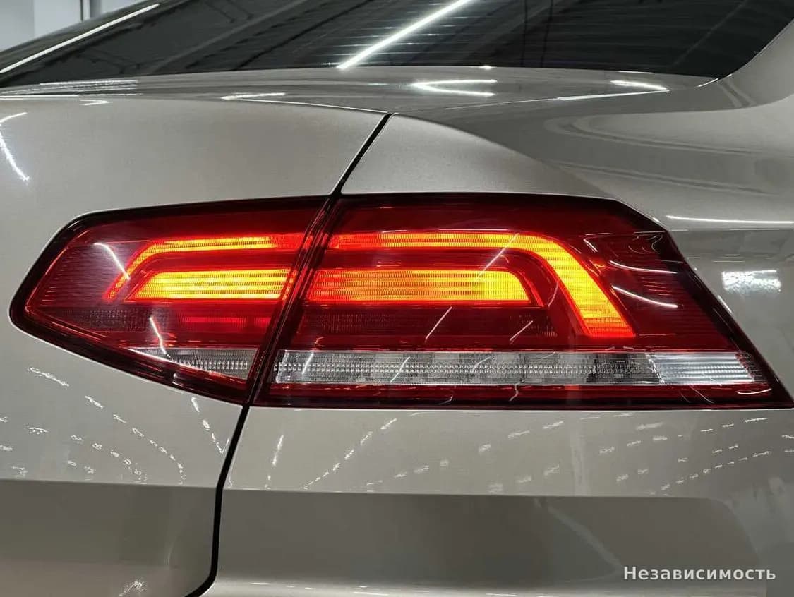 Volkswagen Passat 2016 с пробегом — фото 9