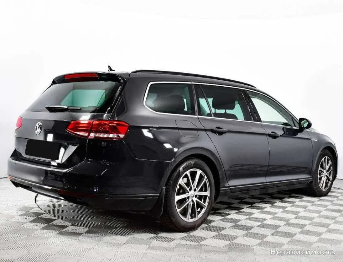 Volkswagen Passat 2018 с пробегом — фото 5