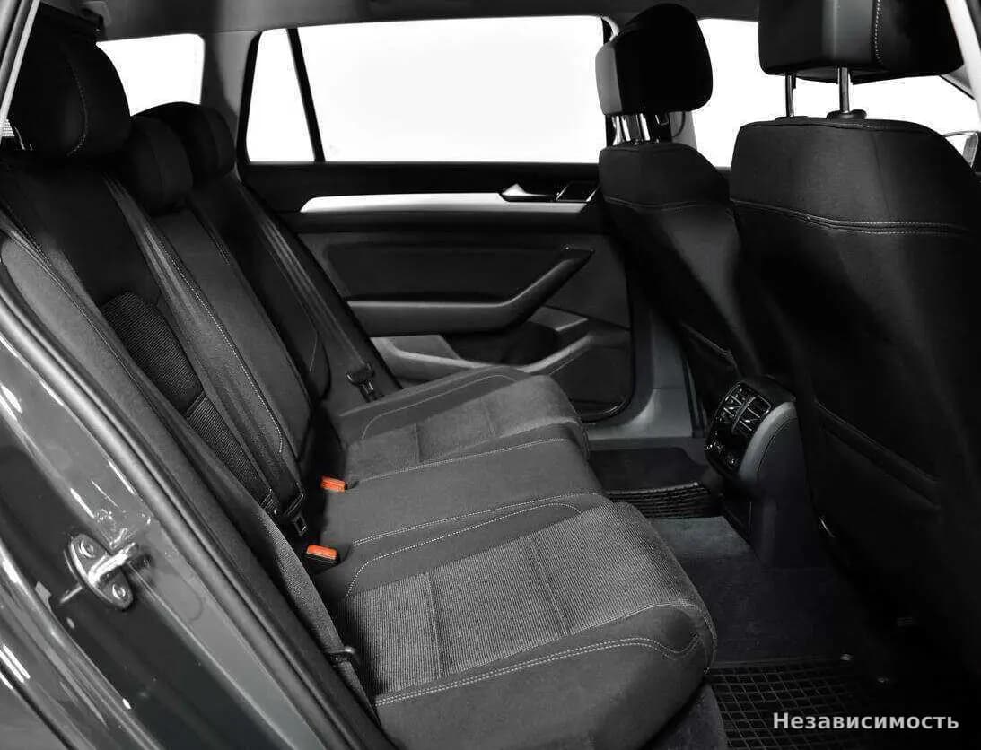 Volkswagen Passat 2018 с пробегом — фото 10
