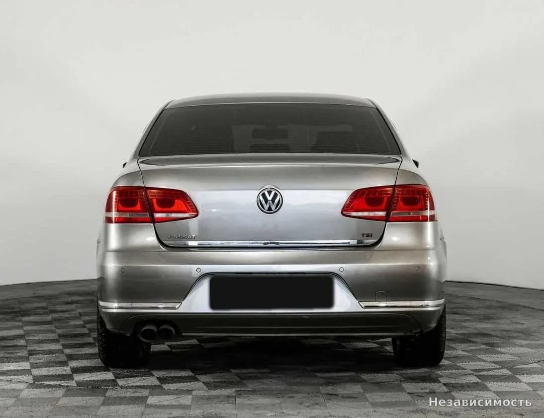 Volkswagen Passat 2012 с пробегом — фото 4