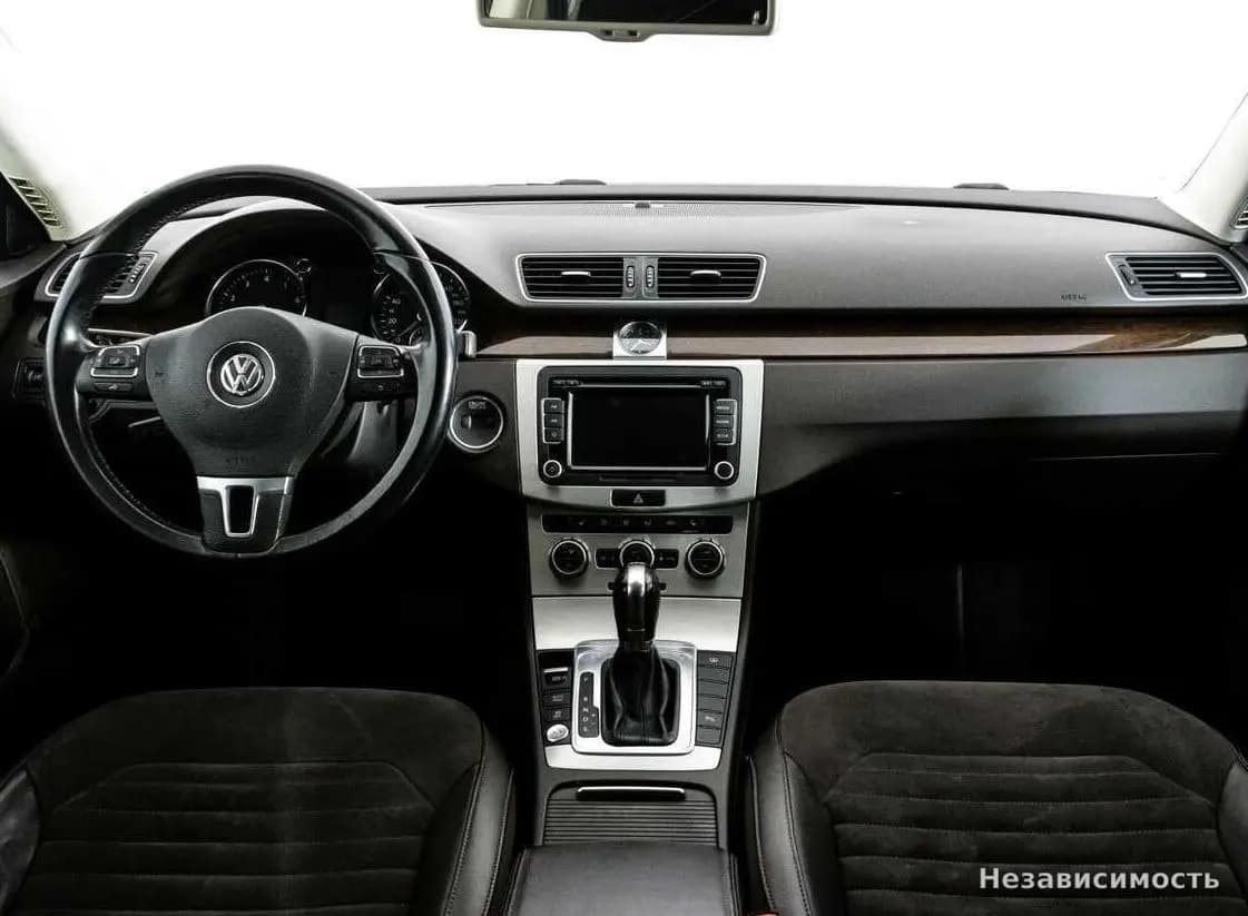 Volkswagen Passat 2012 с пробегом — фото 7