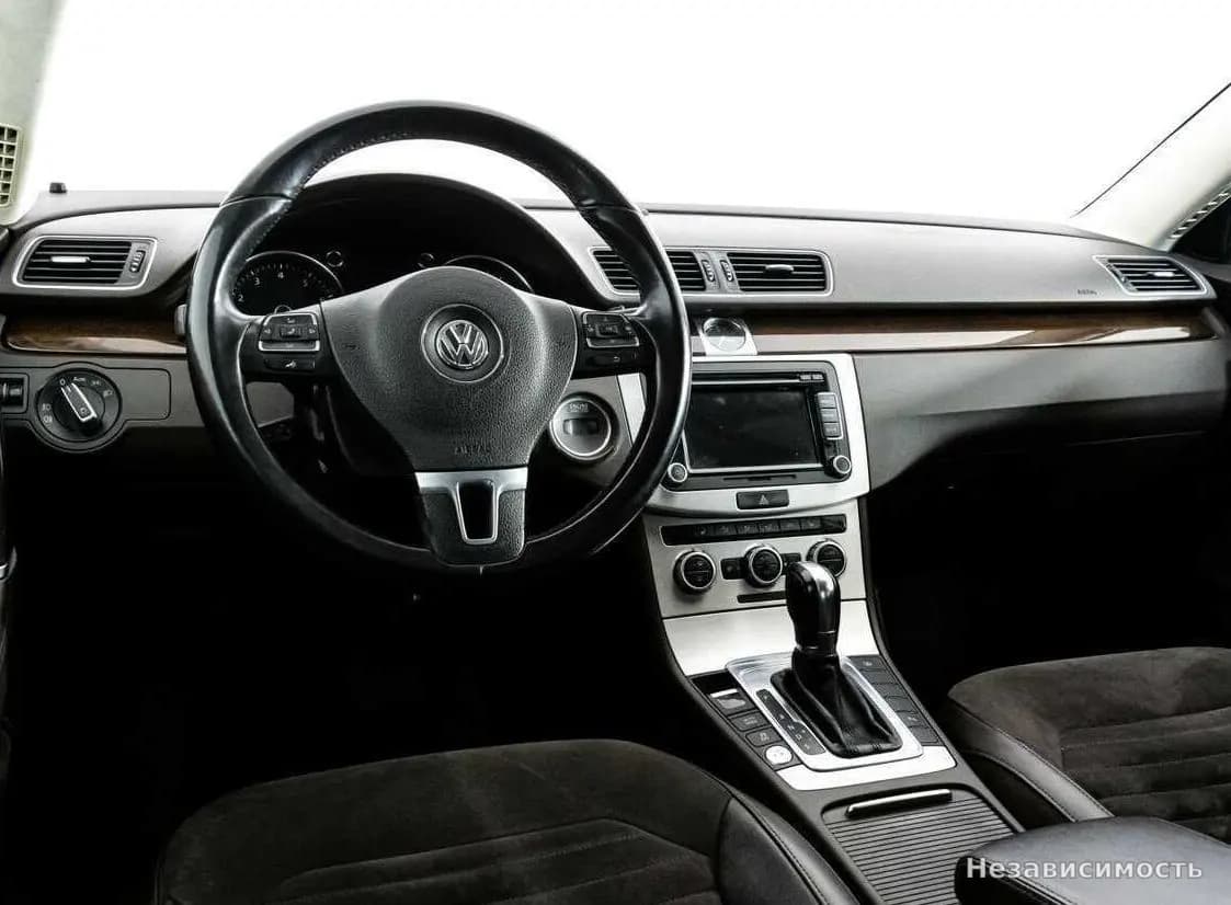 Volkswagen Passat 2012 с пробегом — фото 8