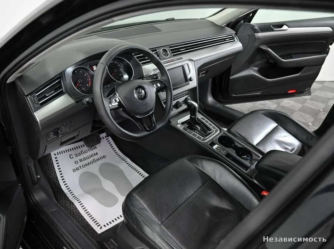 Volkswagen Passat 2016 с пробегом — фото 5