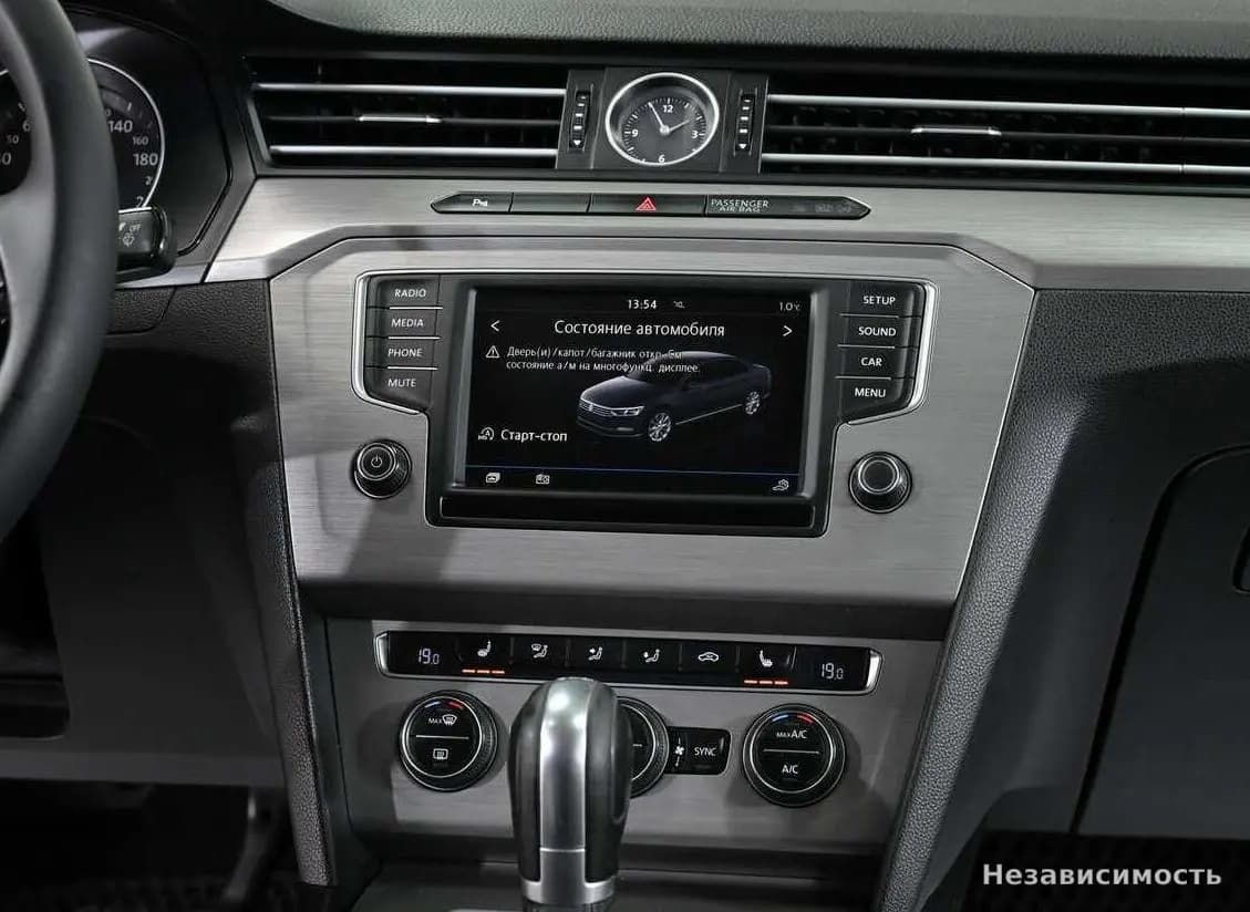 Volkswagen Passat 2016 с пробегом — фото 9