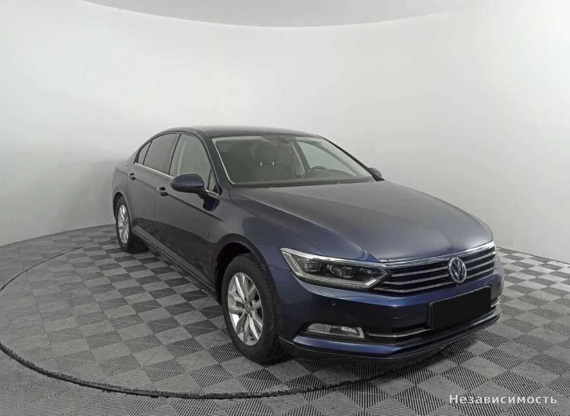 Volkswagen Passat 2016 с пробегом — фото 3