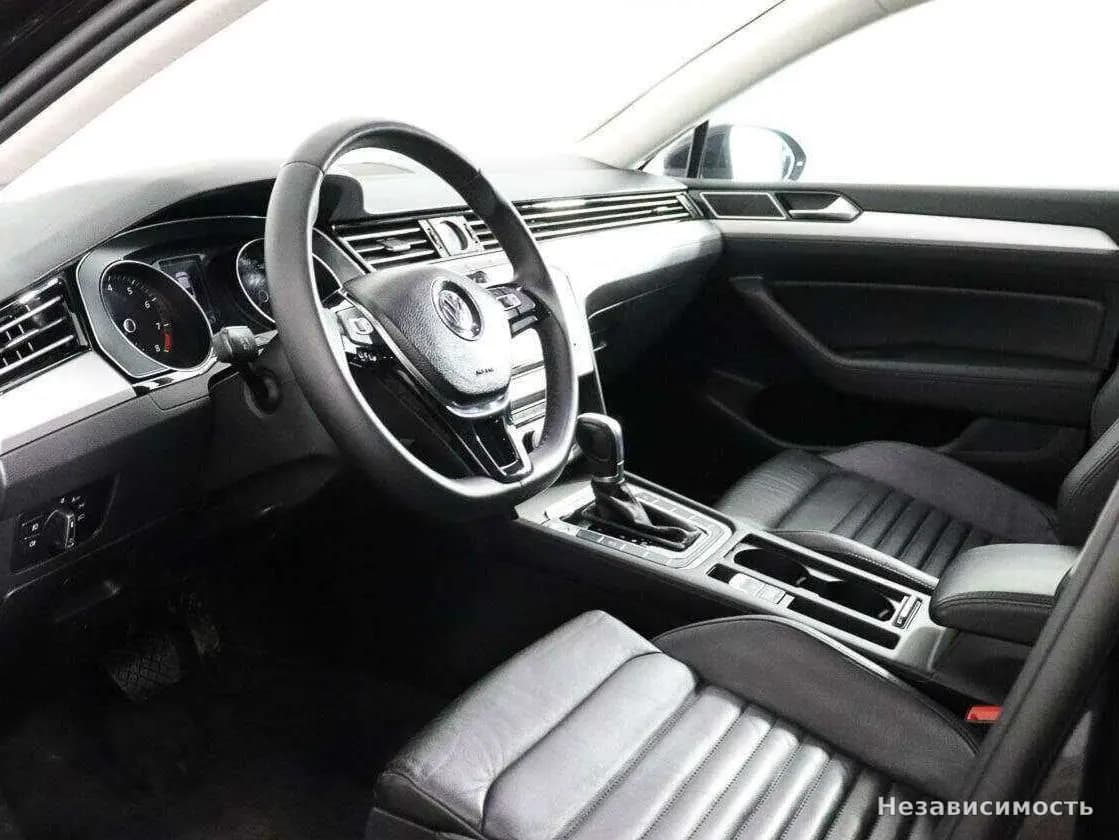 Volkswagen Passat 2017 с пробегом — фото 8
