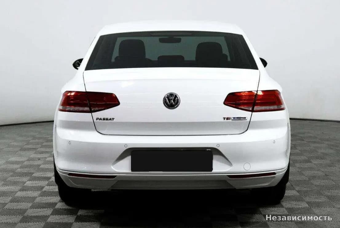 Volkswagen Passat 2016 с пробегом — фото 6