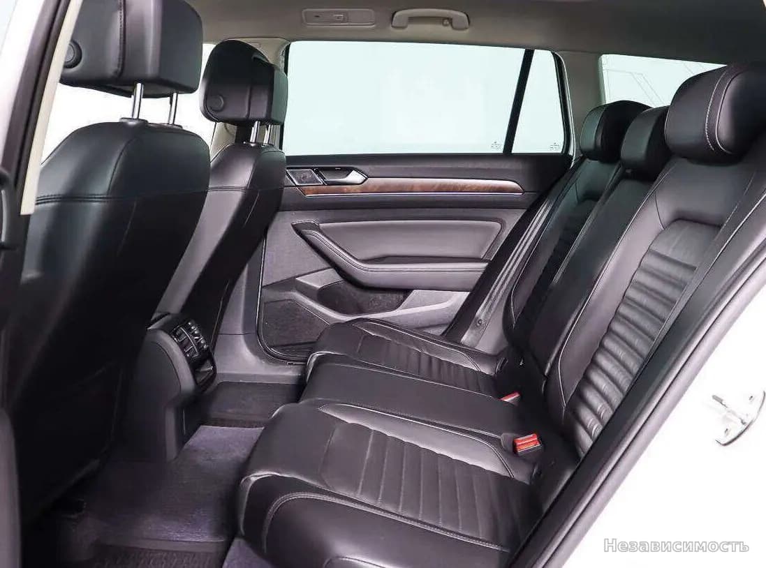 Volkswagen Passat 2018 с пробегом — фото 10