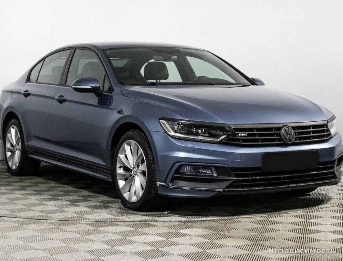 Volkswagen Passat 2017 с пробегом — фото 3