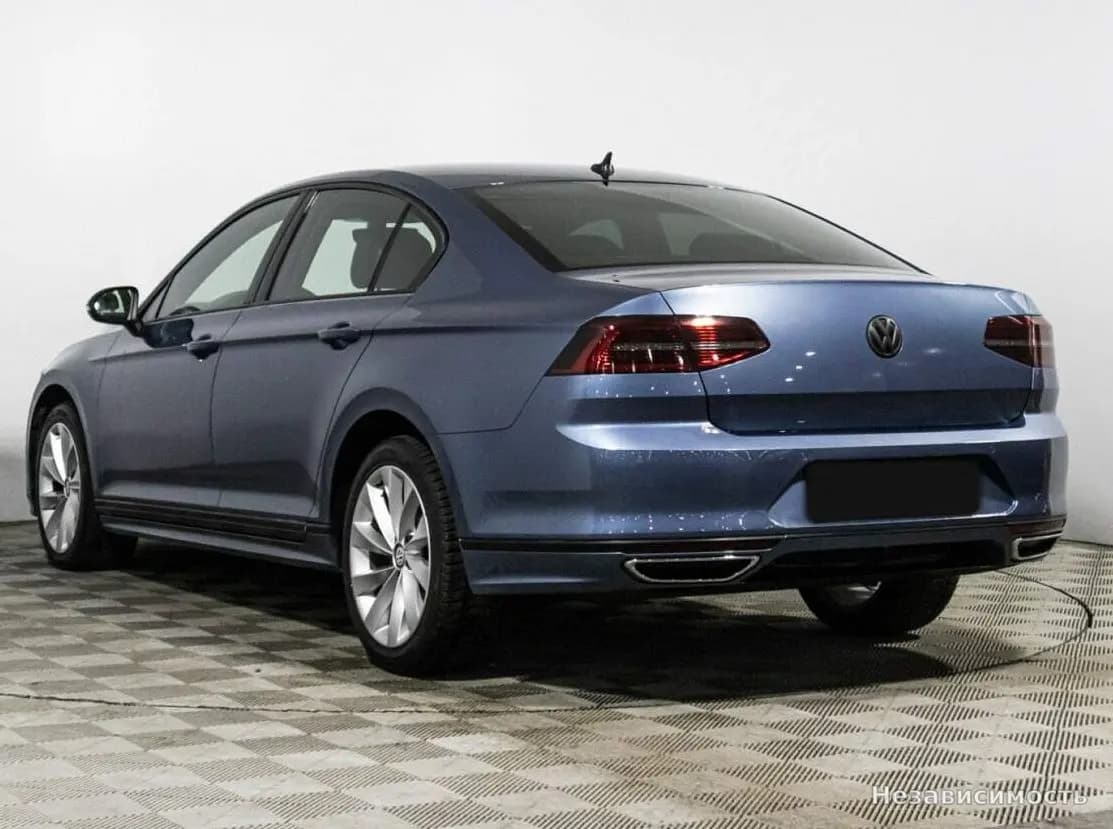 Volkswagen Passat 2017 с пробегом — фото 7