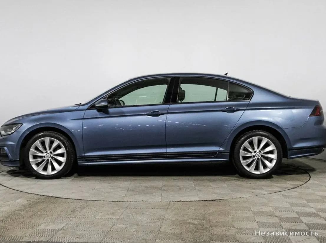 Volkswagen Passat 2017 с пробегом — фото 8