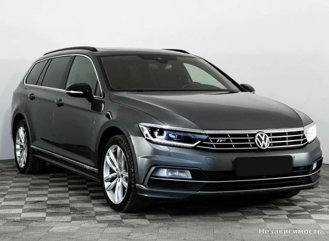 Volkswagen Passat 2016 с пробегом — фото 3