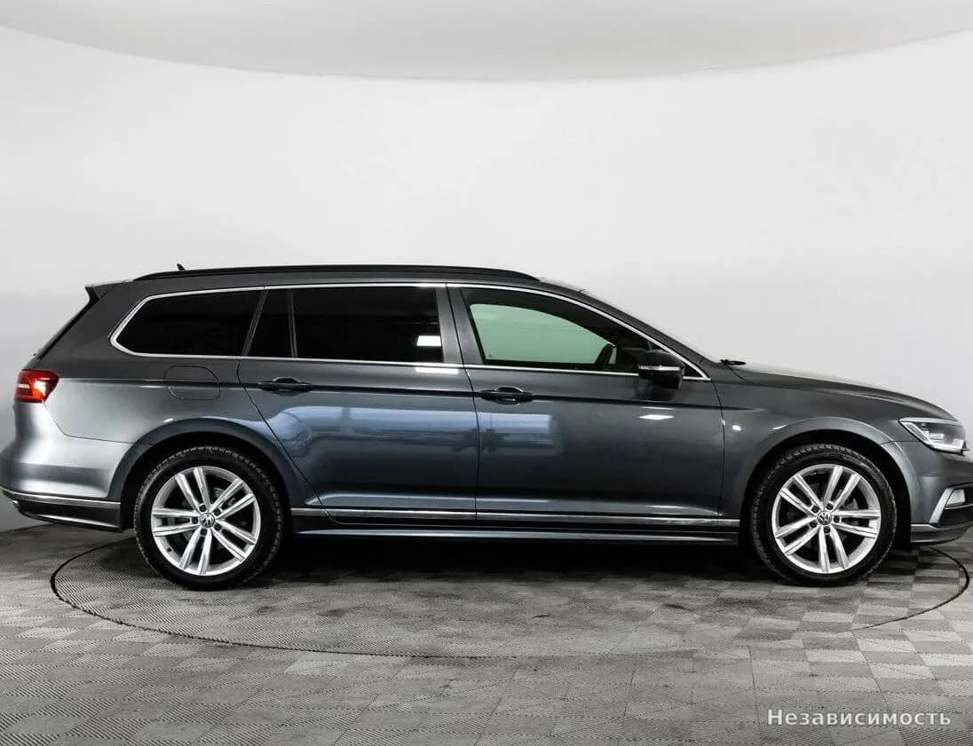 Volkswagen Passat 2016 с пробегом — фото 4