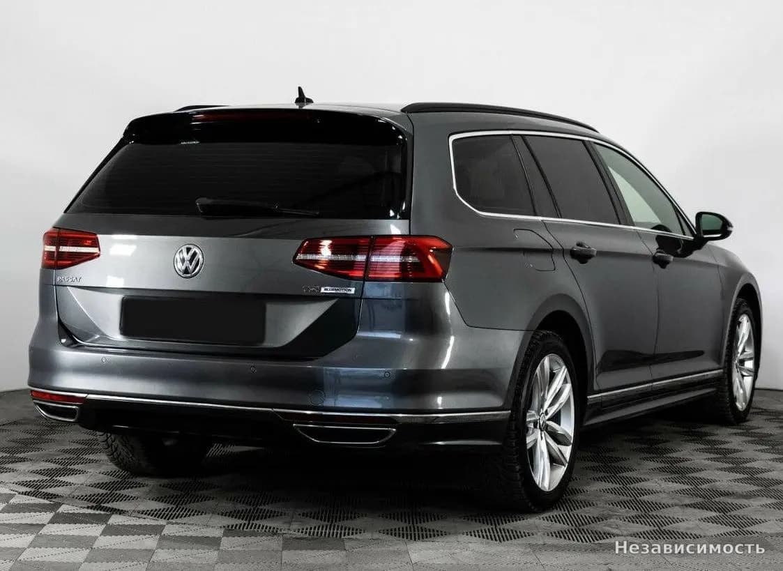 Volkswagen Passat 2016 с пробегом — фото 5
