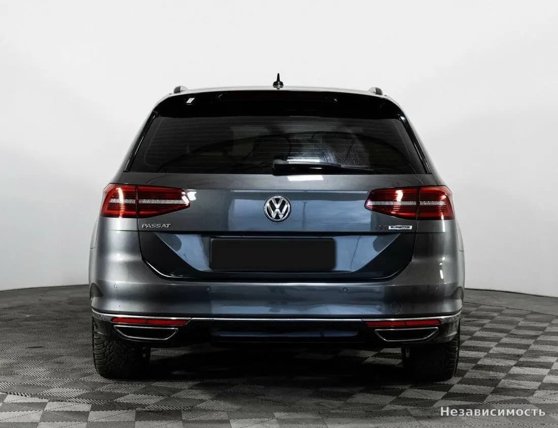 Volkswagen Passat 2016 с пробегом — фото 6