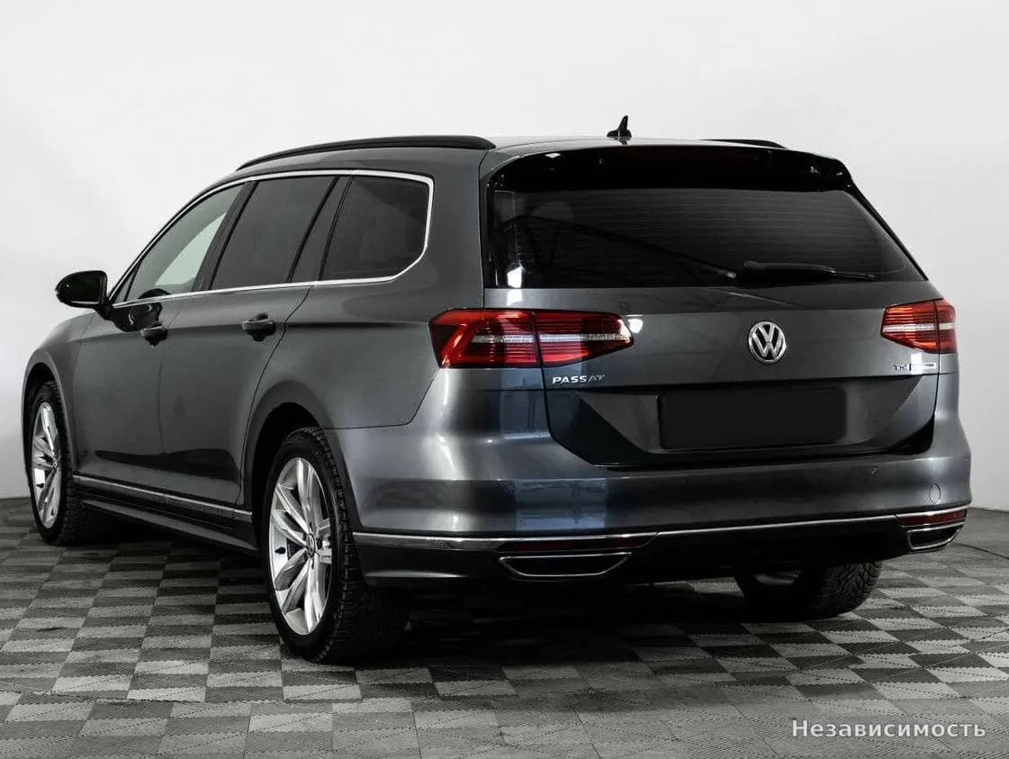 Volkswagen Passat 2016 с пробегом — фото 7