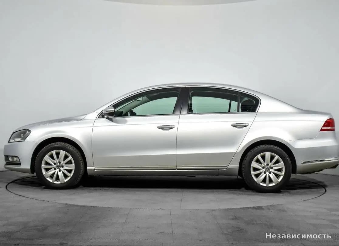 Volkswagen Passat 2012 с пробегом — фото 8