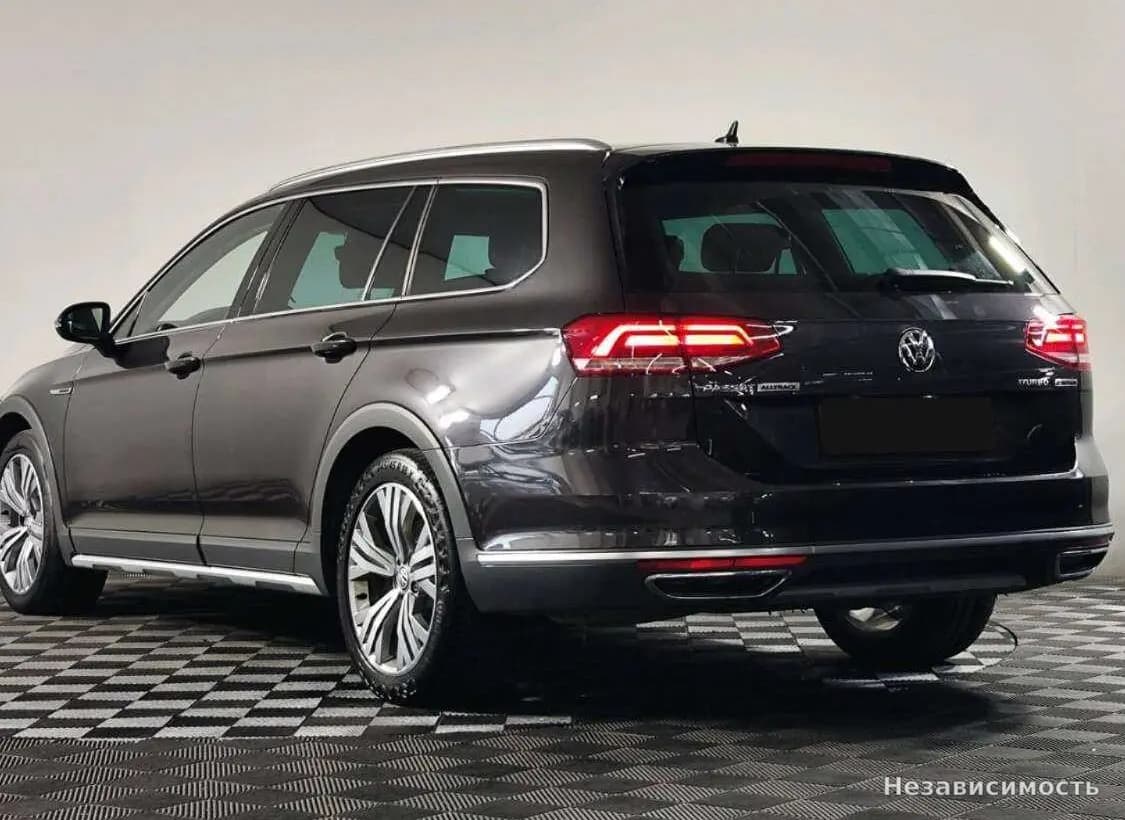 Volkswagen Passat 2019 с пробегом — фото 4