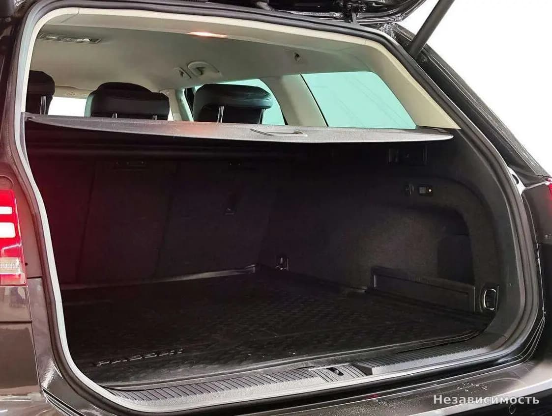 Volkswagen Passat 2019 с пробегом — фото 6